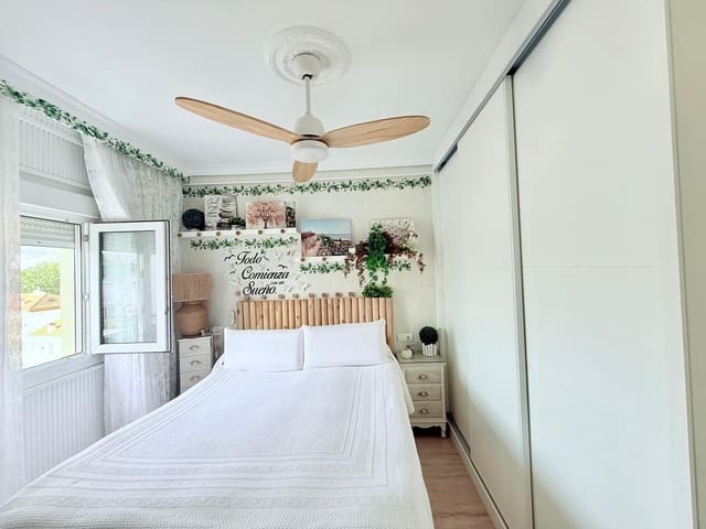 3 soveværelse Lejlighed til salg i Gamarra, Málaga by - € 296.000 (Ref: 9981320)