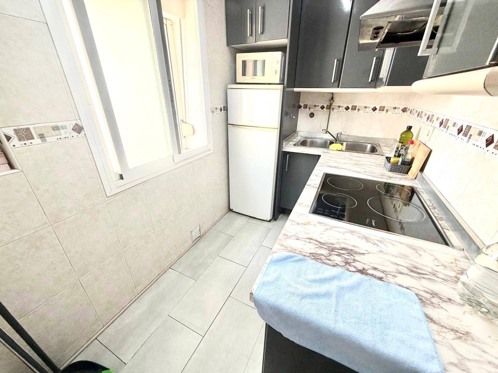 2 sovrum Lägenhet till salu i Malaga stad - 199 000 € (Ref: 9985047)
