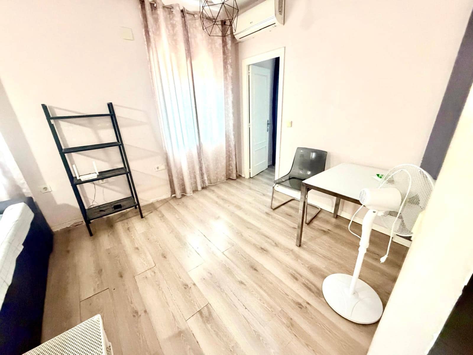 2 sovrum Lägenhet till salu i Malaga stad - 199 000 € (Ref: 9985047)