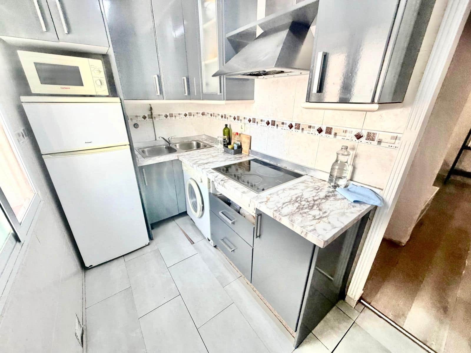2 sovrum Lägenhet till salu i Malaga stad - 199 000 € (Ref: 9985047)