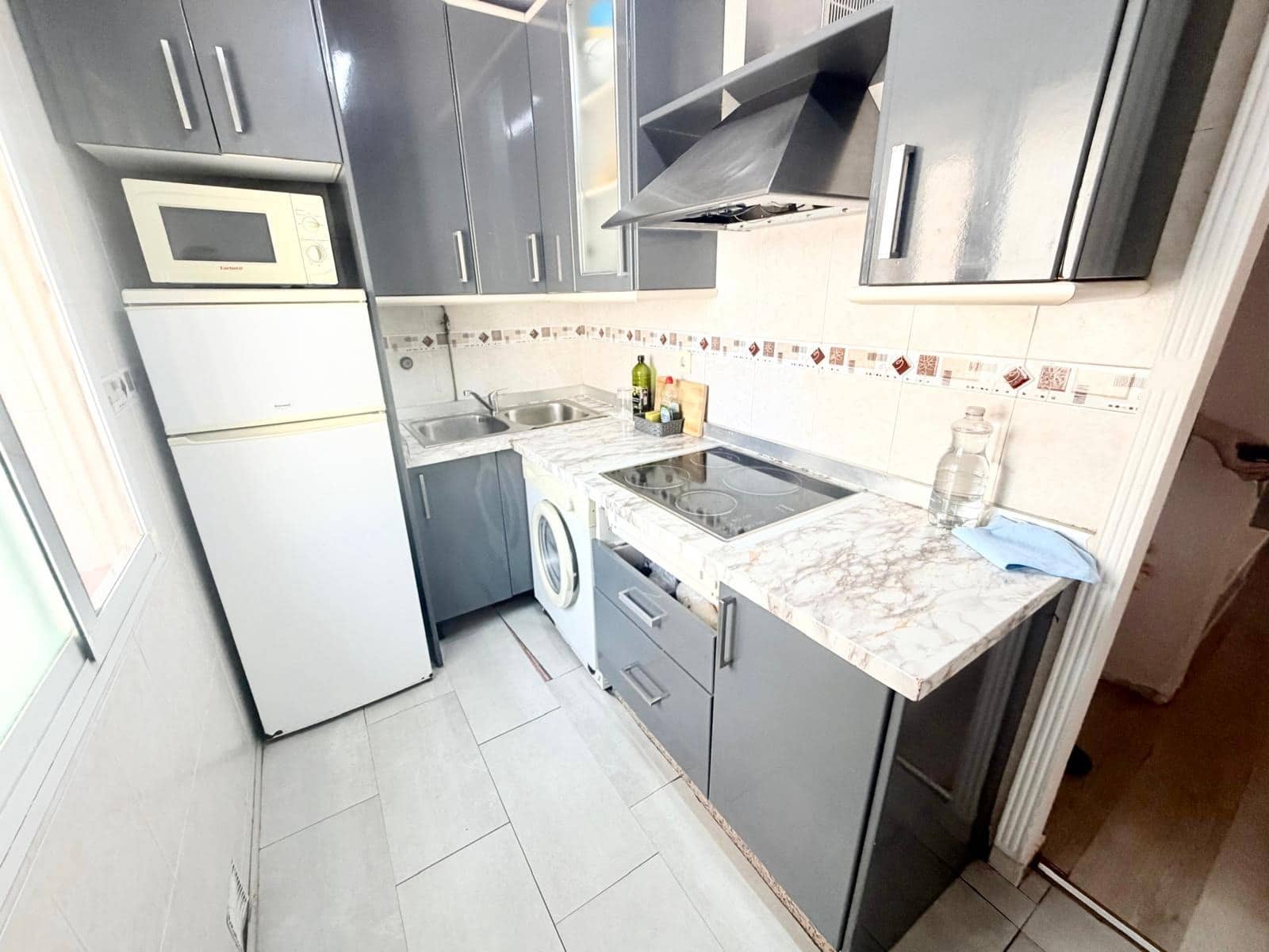 2 sovrum Lägenhet till salu i Malaga stad - 199 000 € (Ref: 9985047)