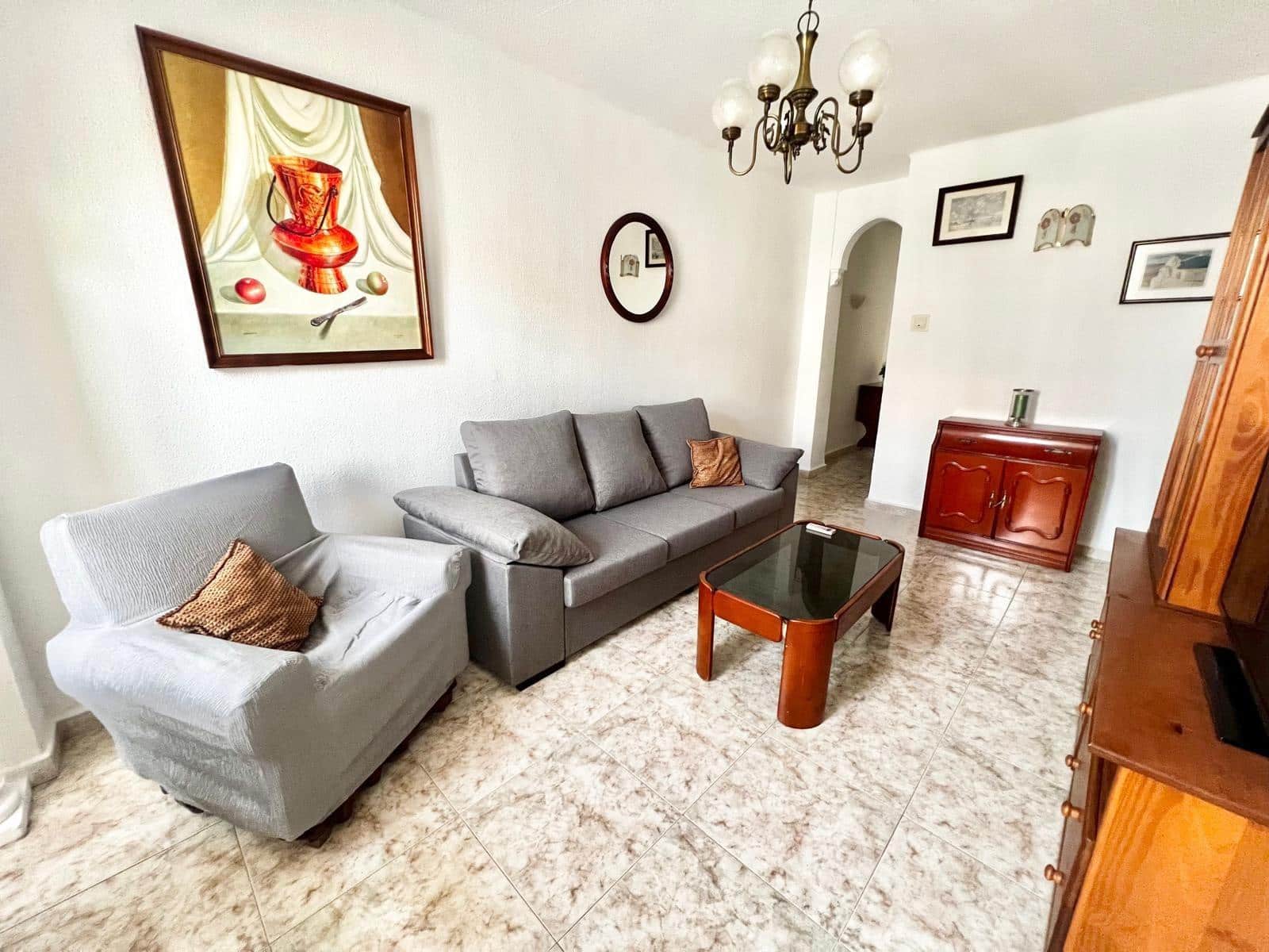 3 bedroom Flat for rent in Malaga city - € 900 (Ref: 9998881)