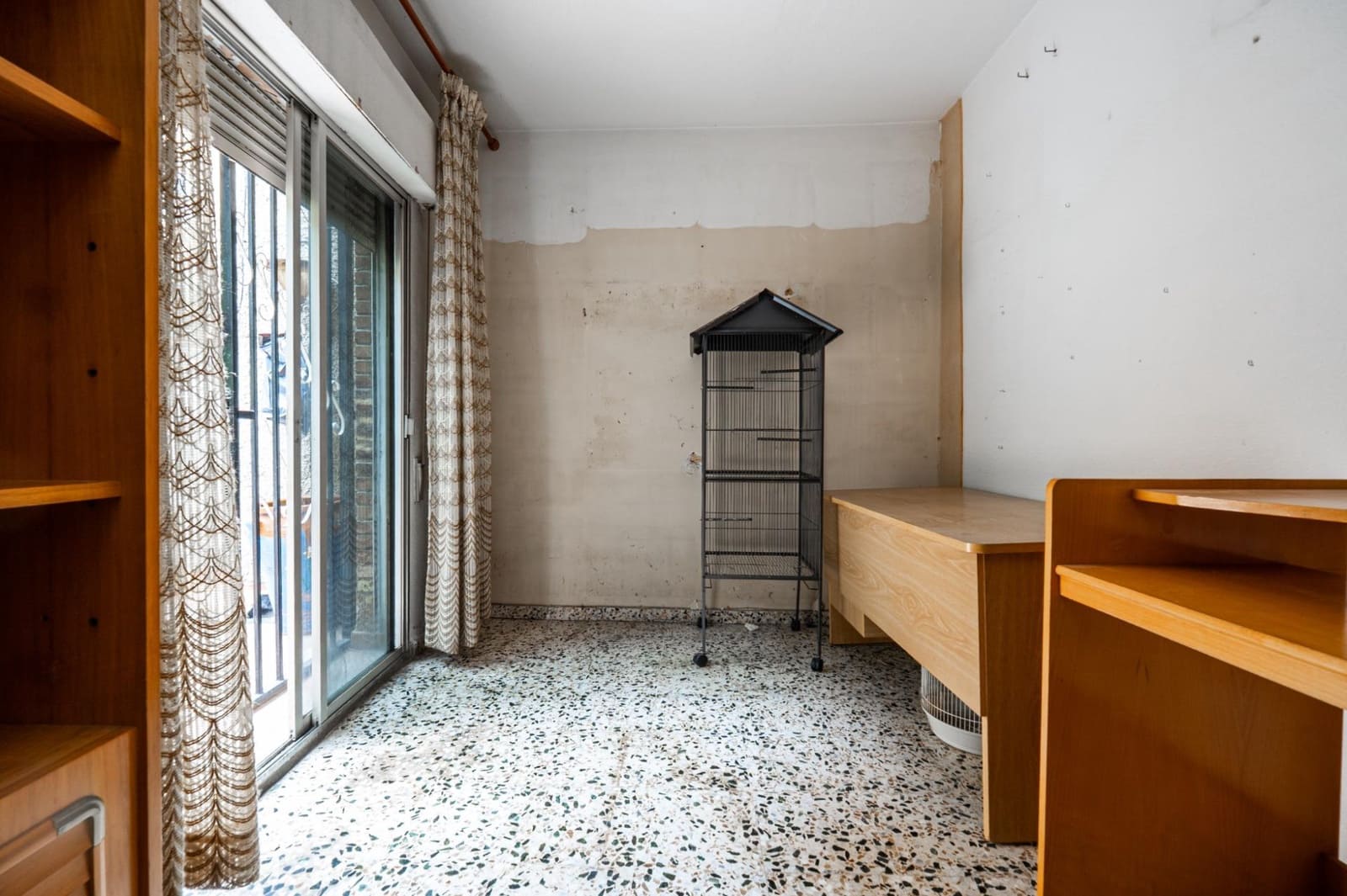 6 bedroom Townhouse for sale in Granada city - € 300,000 (Ref: 9674861)