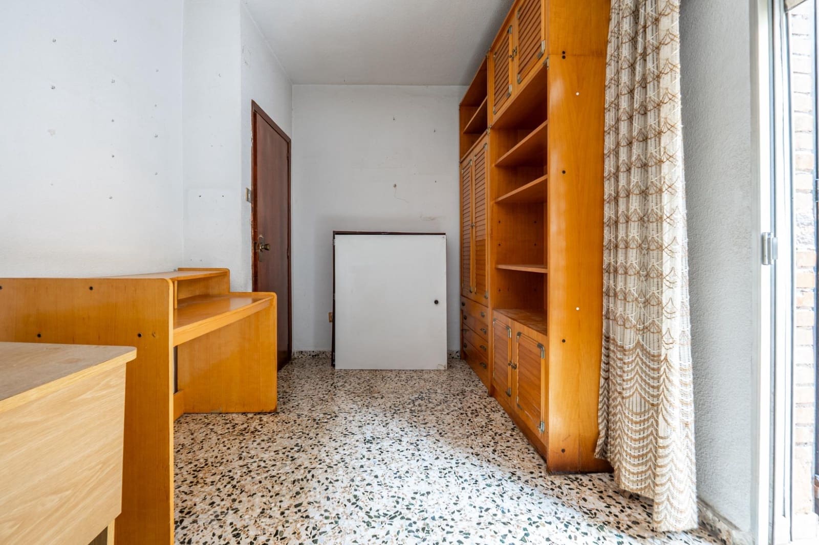 6 bedroom Townhouse for sale in Granada city - € 300,000 (Ref: 9674861)