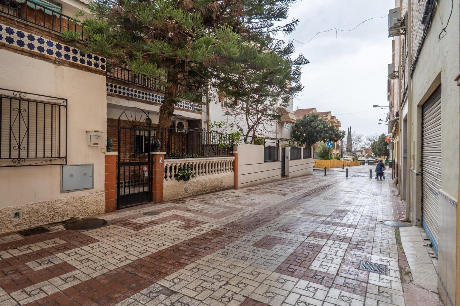 6 bedroom Townhouse for sale in Granada city - € 300,000 (Ref: 9674861)