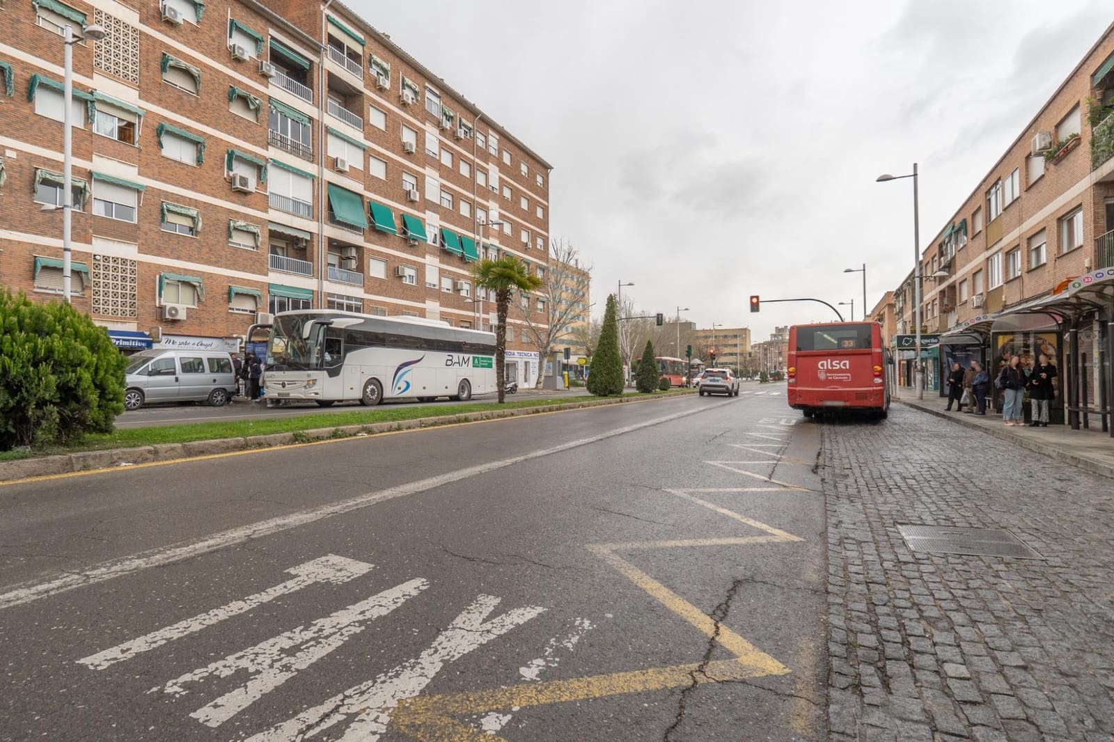 6 bedroom Townhouse for sale in Granada city - € 300,000 (Ref: 9674861)