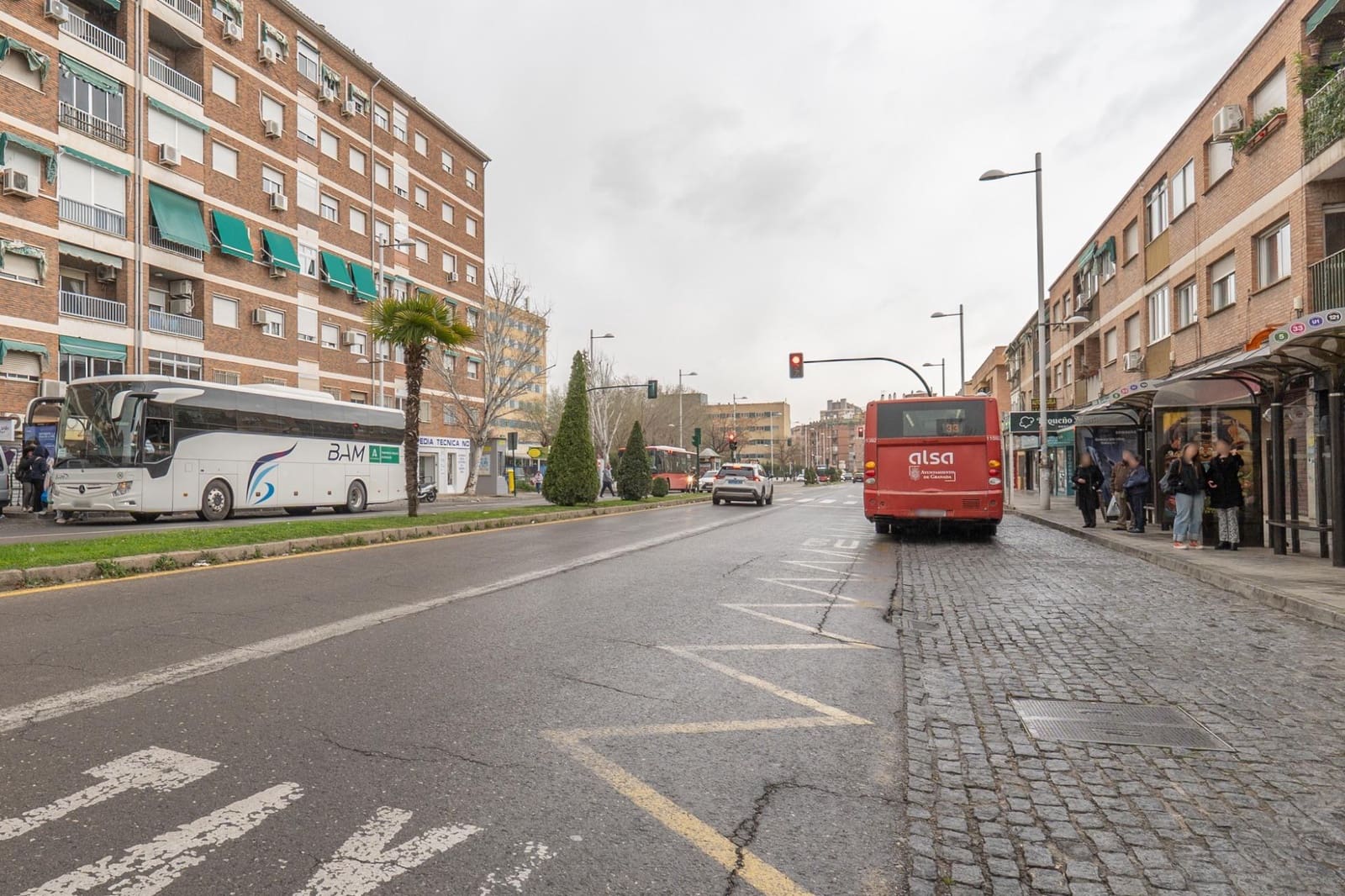 6 bedroom Townhouse for sale in Granada city - € 300,000 (Ref: 9674861)