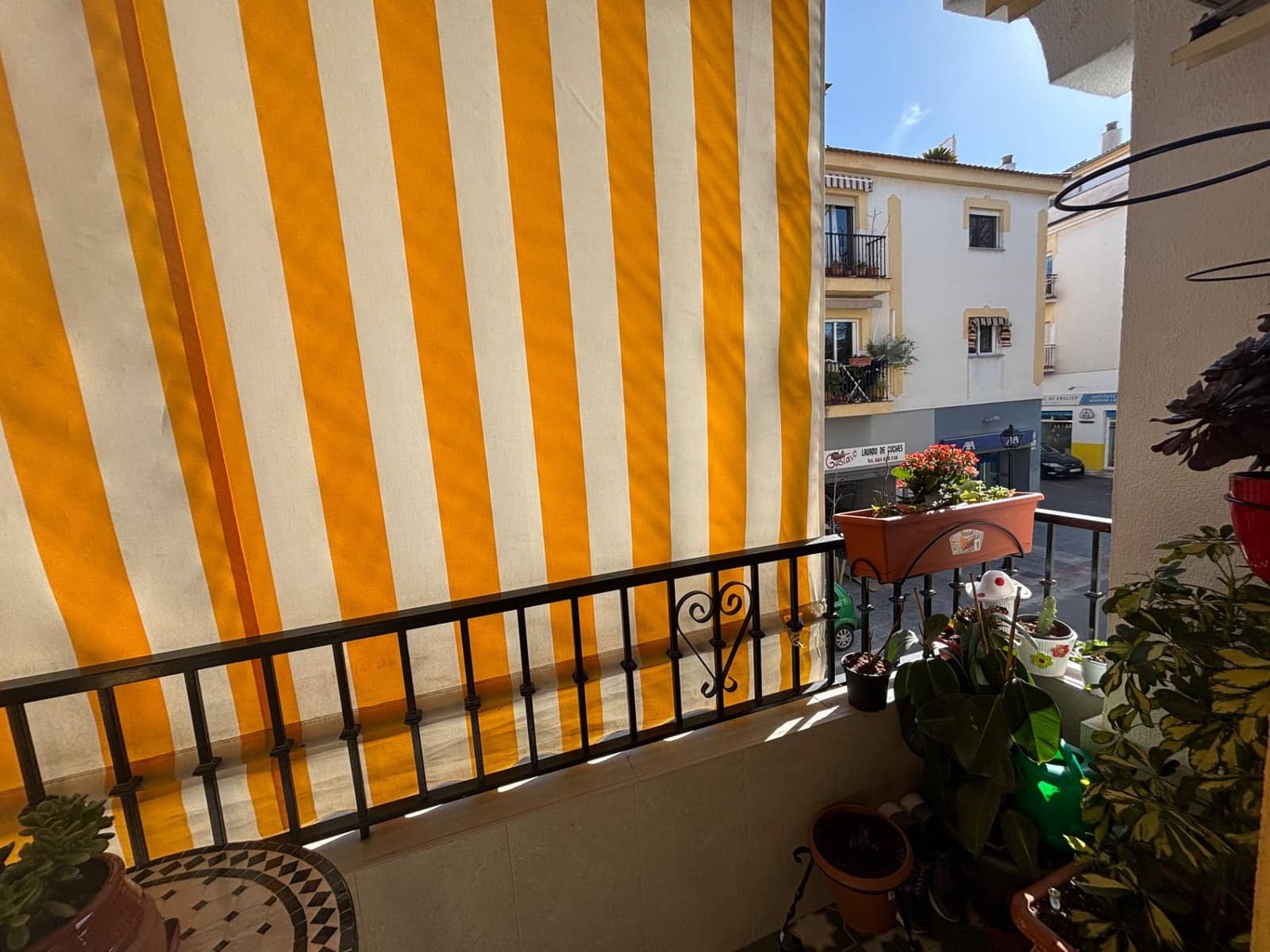 3 soveværelse Lejlighed til leje i La Zubia - € 850 (Ref: 9674863)