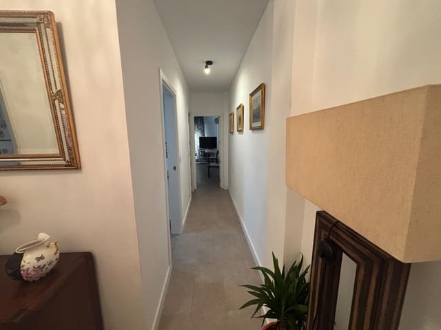 Piso de 3 habitaciones en La Zubia en alquiler - 850 € (Ref: 9674863)