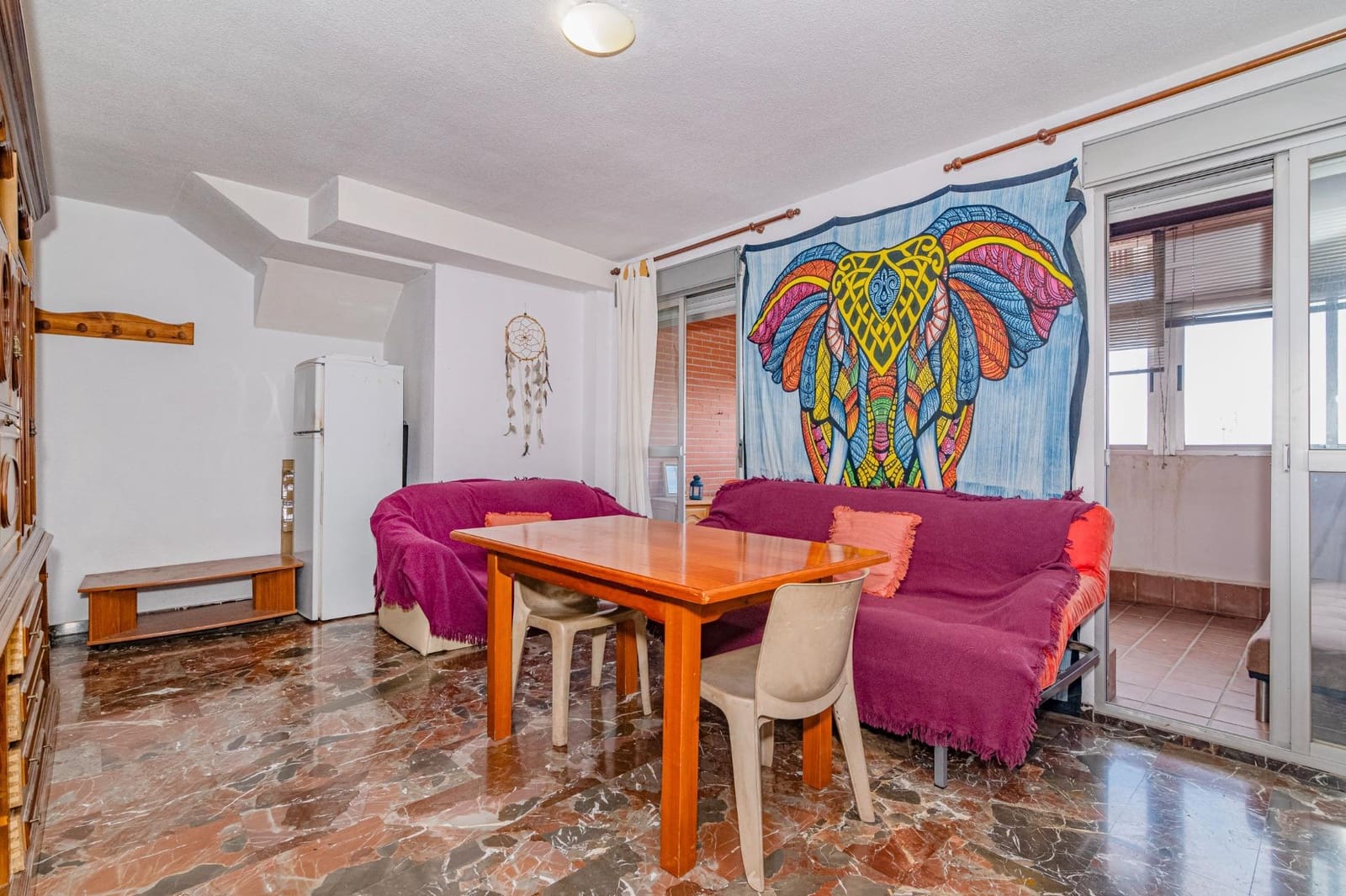 4 bedroom Apartment for sale in Granada city with garage - € 218,000 (Ref: 9674864)