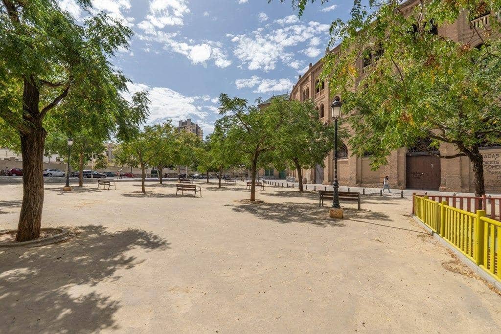 Kommersiell til salgs i Granada by - € 235 000 (Ref: 9674866)