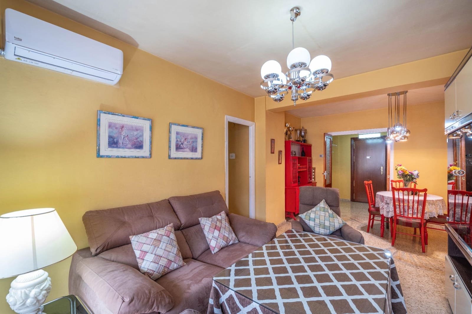 3 Zimmer Wohnung zu verkaufen in Granada Stadt - 238.000 € (Ref: 9674868)