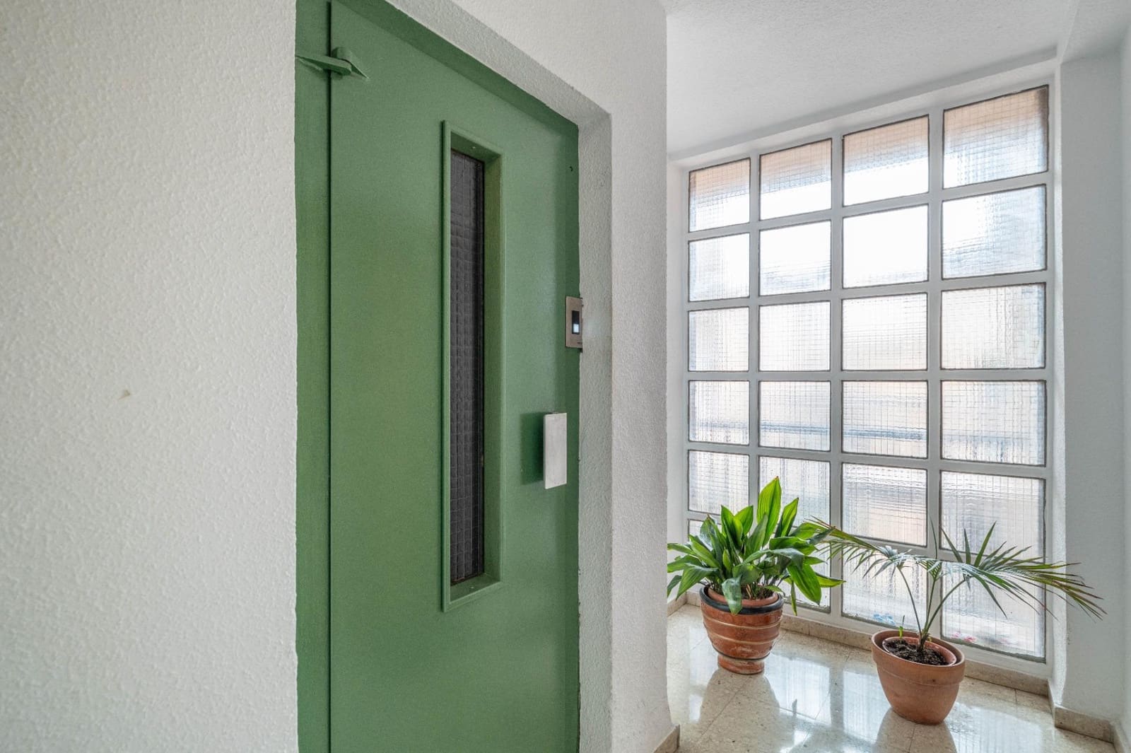 3 Zimmer Wohnung zu verkaufen in Granada Stadt - 238.000 € (Ref: 9674868)