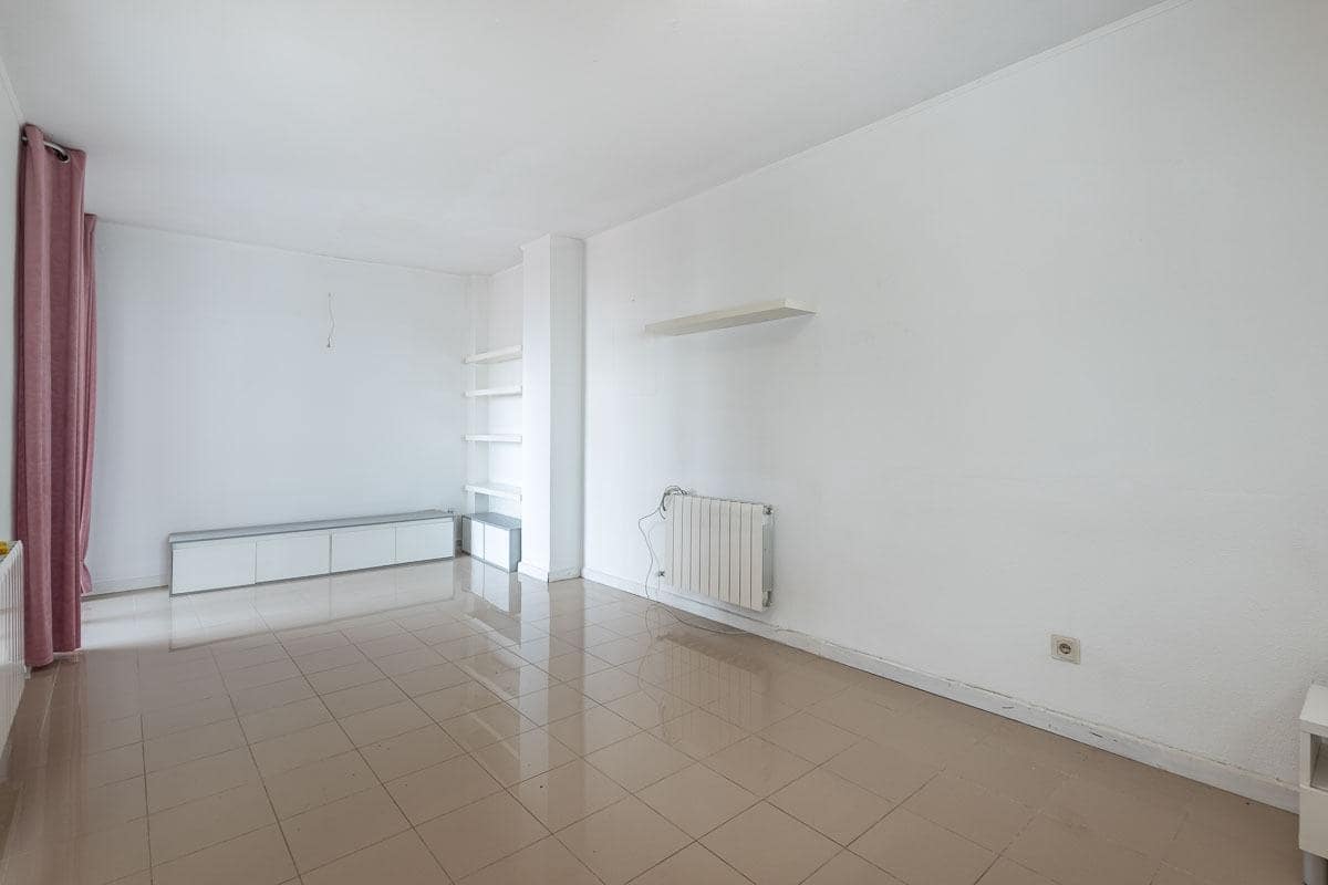 4 Zimmer Reihenhaus zu verkaufen in La Zubia mit Garage - 220.000 € (Ref: 9674869)