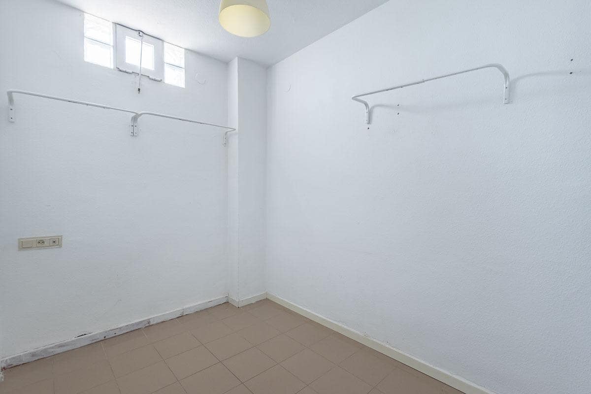 4 Zimmer Reihenhaus zu verkaufen in La Zubia mit Garage - 220.000 € (Ref: 9674869)