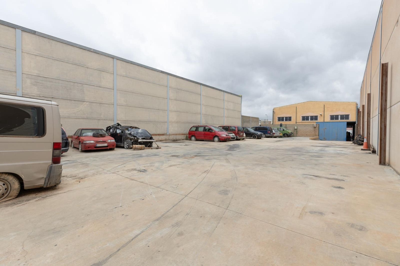 Business for sale in Loja - € 590,000 (Ref: 9674872)