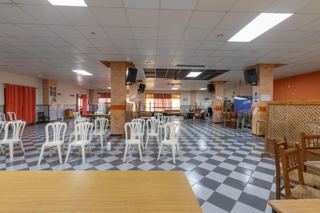 Hotel de 30 habitaciones en Motril en venta con garaje - 2.800.000 € (Ref: 9674873)