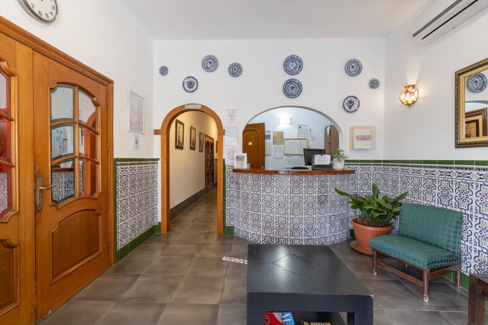 30 chambre Hôtel à vendre à Motril avec garage - 2 800 000 € (Ref: 9674873)