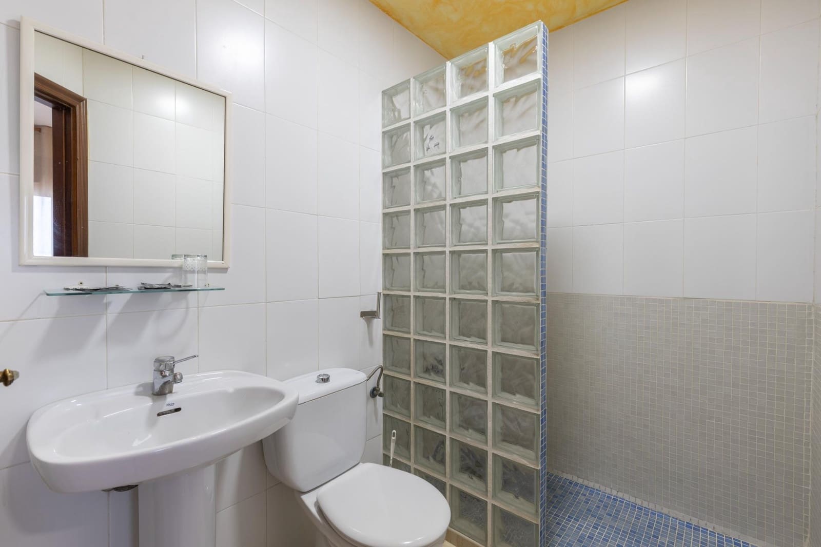 30 chambre Hôtel à vendre à Motril avec garage - 2 800 000 € (Ref: 9674873)