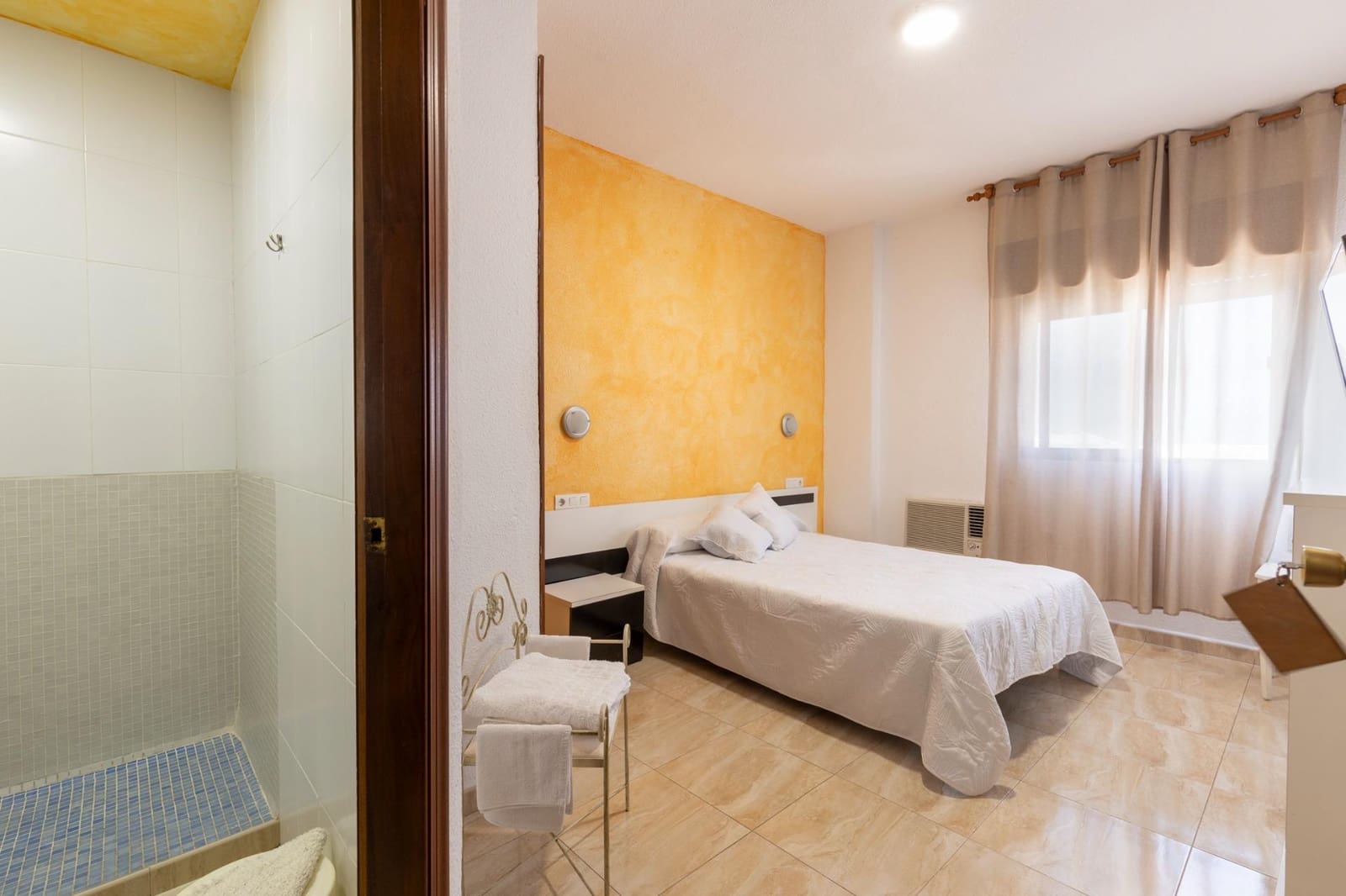 30 chambre Hôtel à vendre à Motril avec garage - 2 800 000 € (Ref: 9674873)