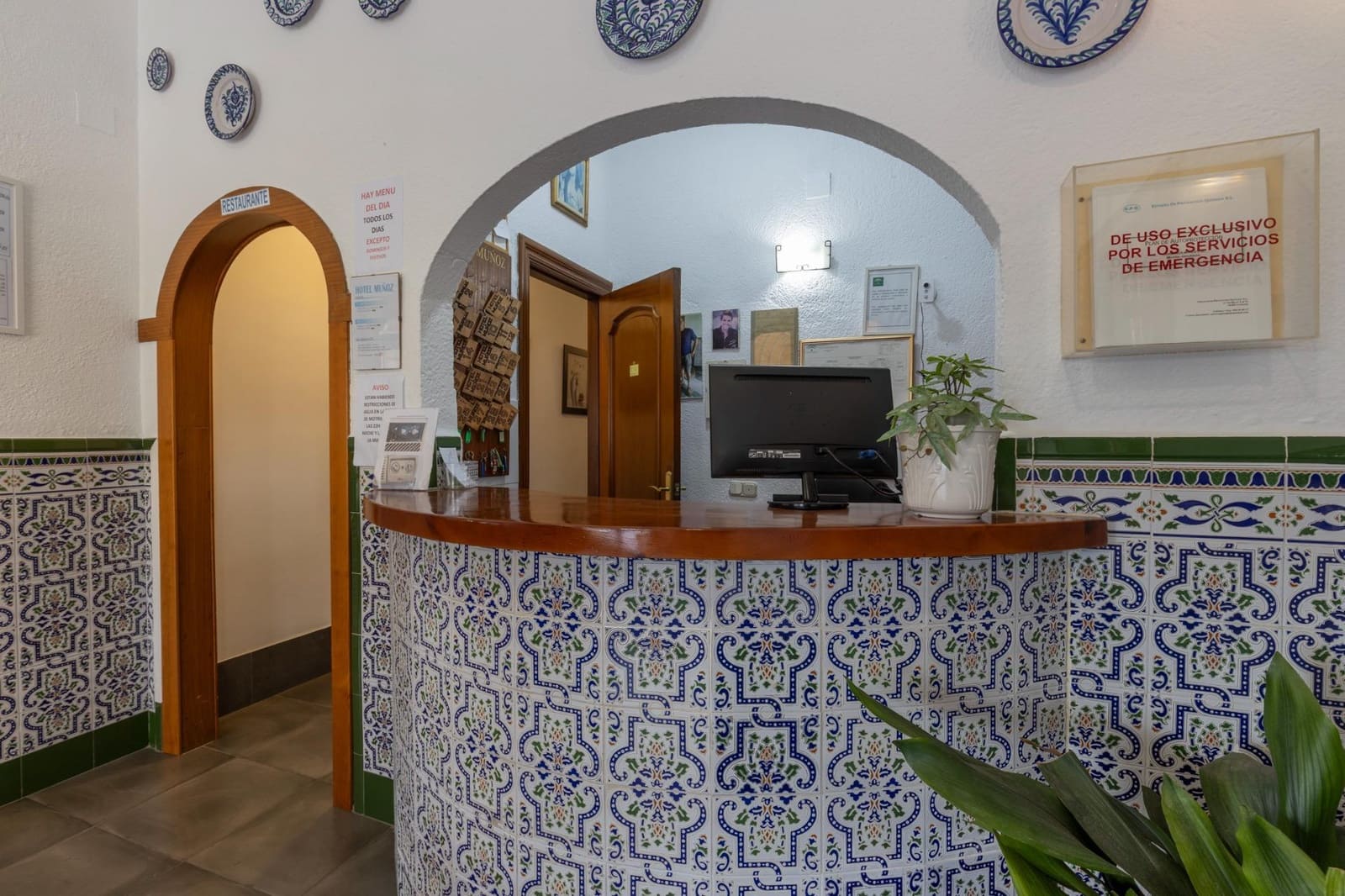 30 chambre Hôtel à vendre à Motril avec garage - 2 800 000 € (Ref: 9674873)