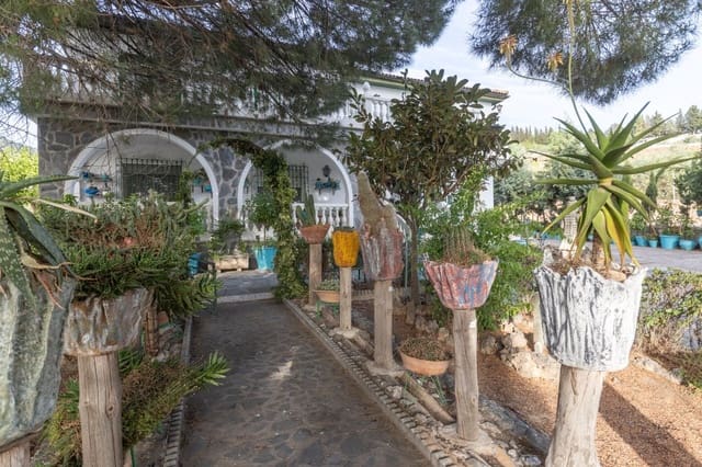 6 soverom Finca/Herregård til salgs i Alfacar med svømmebasseng garasje - € 790 000 (Ref: 9674876)