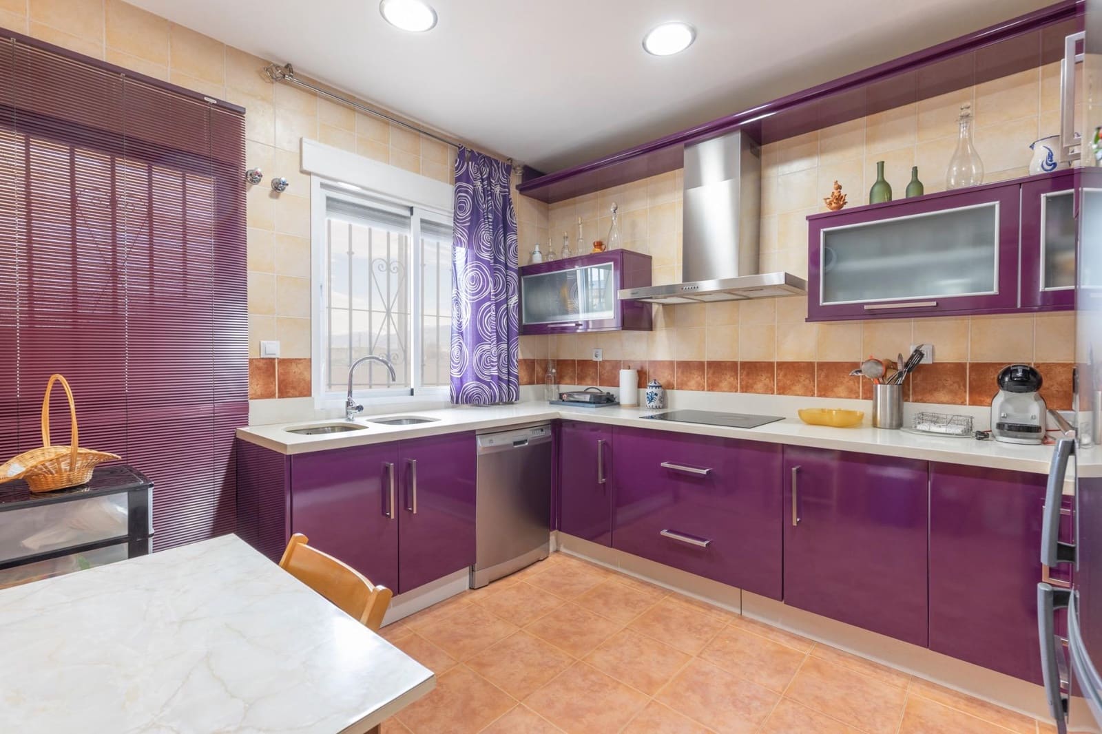 Pareado de 3 habitaciones en Belicena en venta con garaje - 235.000 € (Ref: 9674883)