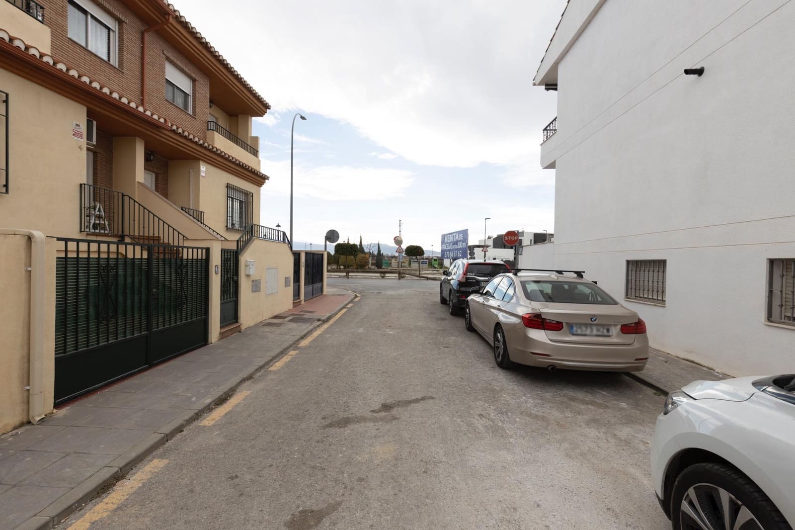 Pareado de 3 habitaciones en Belicena en venta con garaje - 235.000 € (Ref: 9674883)