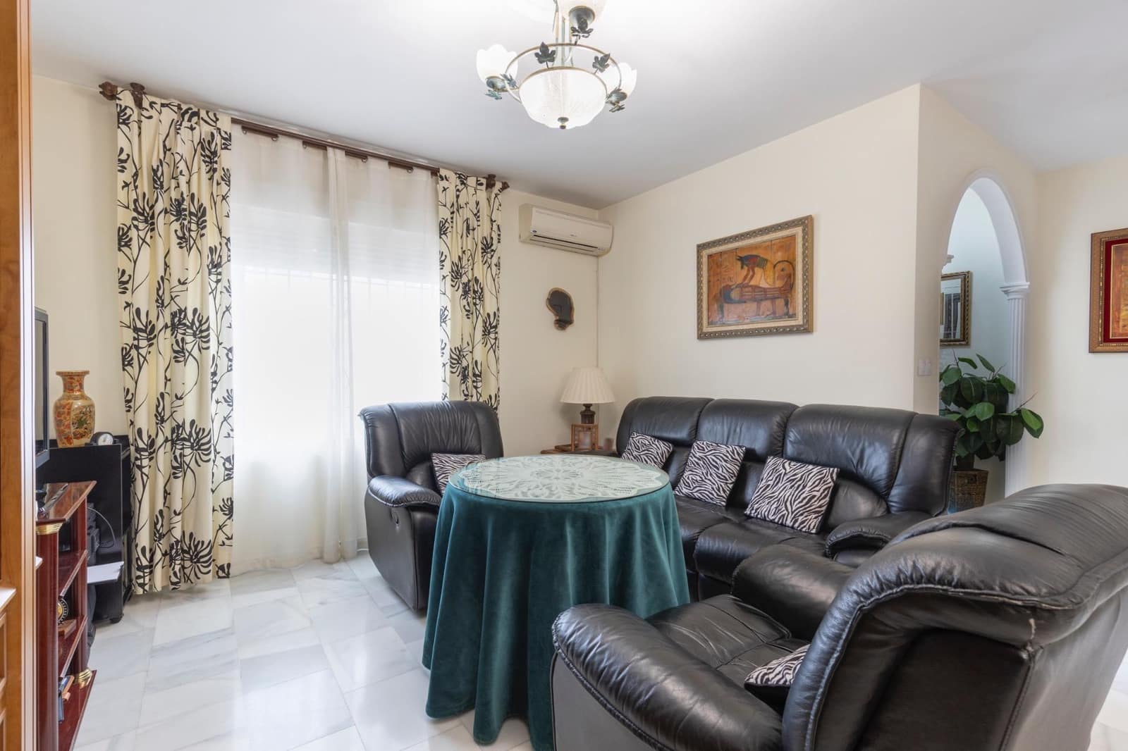 Pareado de 3 habitaciones en Belicena en venta con garaje - 235.000 € (Ref: 9674883)