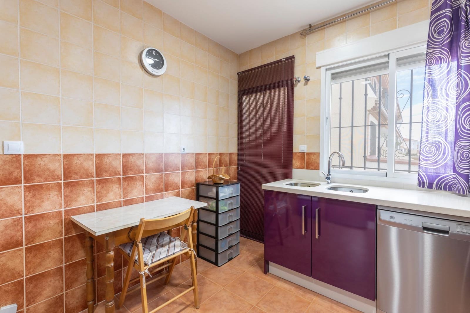 Pareado de 3 habitaciones en Belicena en venta con garaje - 235.000 € (Ref: 9674883)