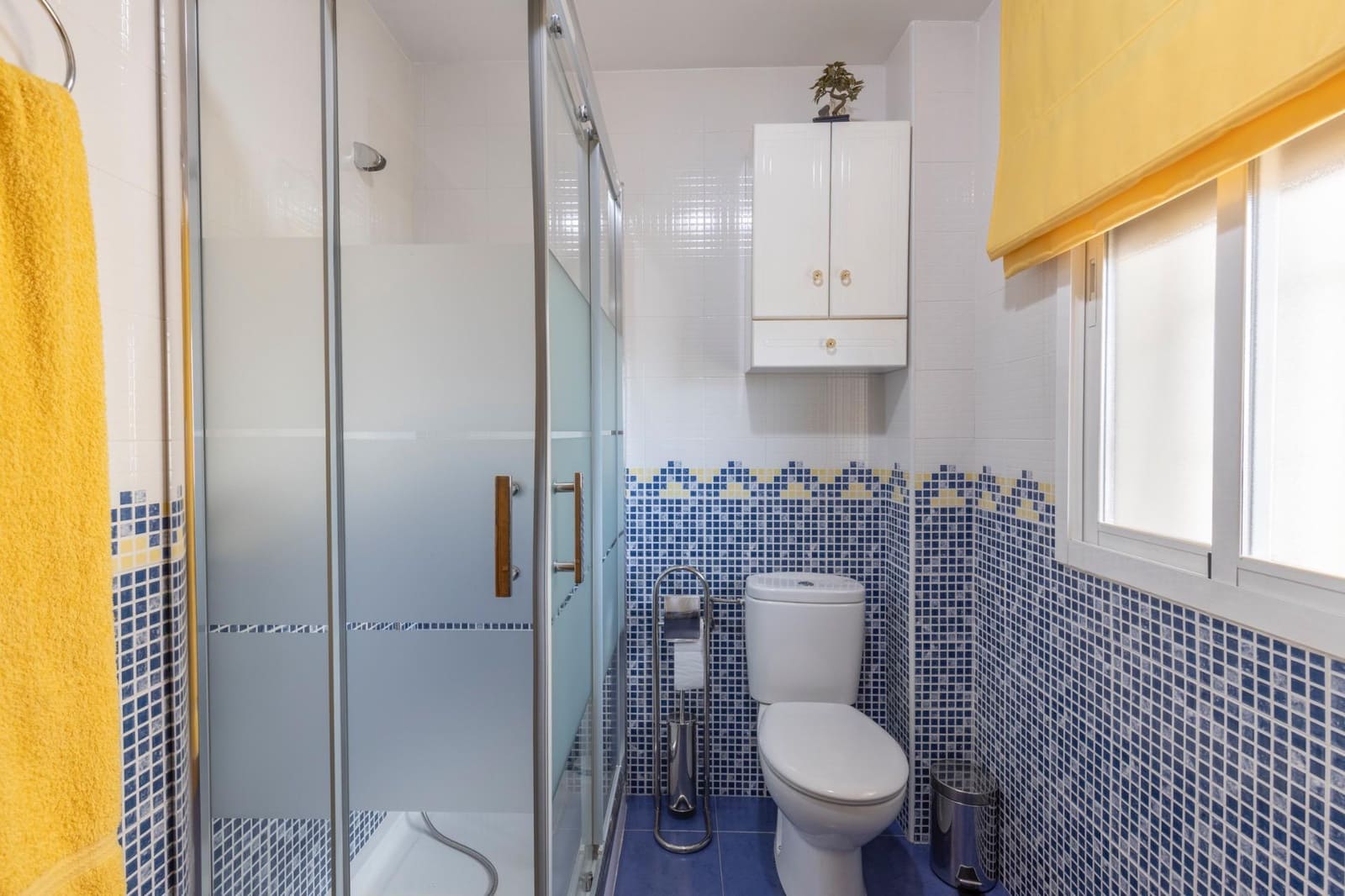 Pareado de 3 habitaciones en Belicena en venta con garaje - 235.000 € (Ref: 9674883)