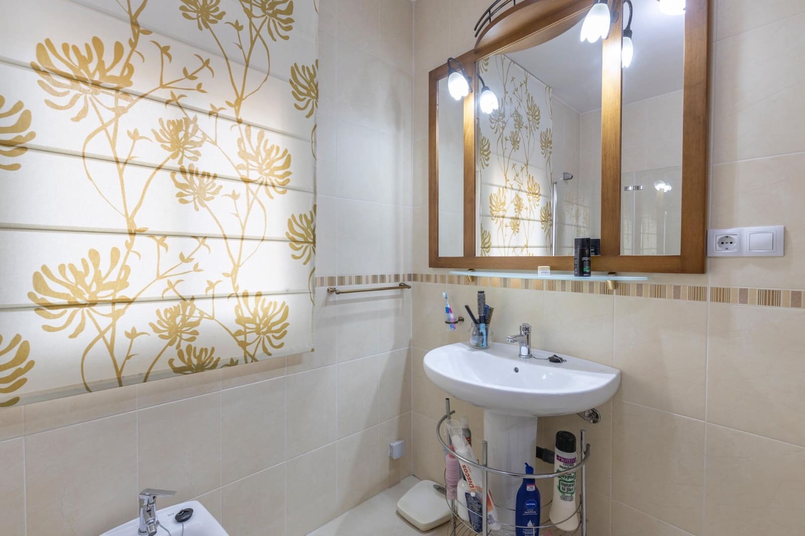 Pareado de 3 habitaciones en Belicena en venta con garaje - 235.000 € (Ref: 9674883)