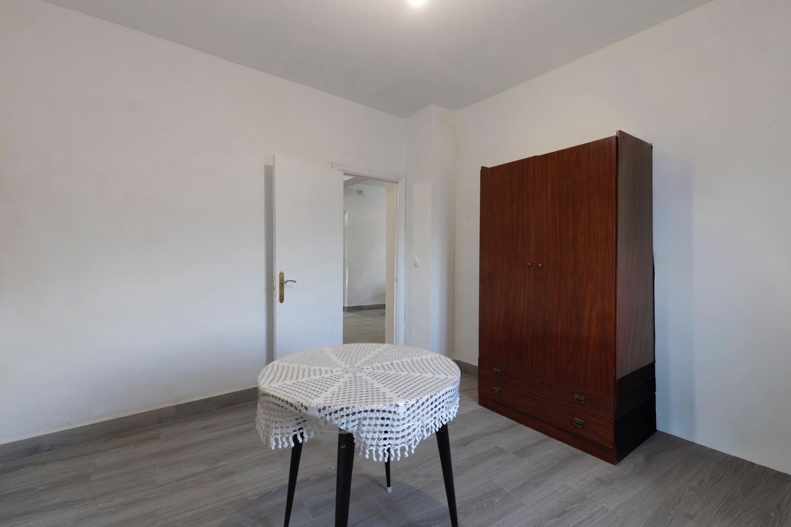 6 bedroom Apartment for sale in Moclin - € 139,900 (Ref: 9674886)