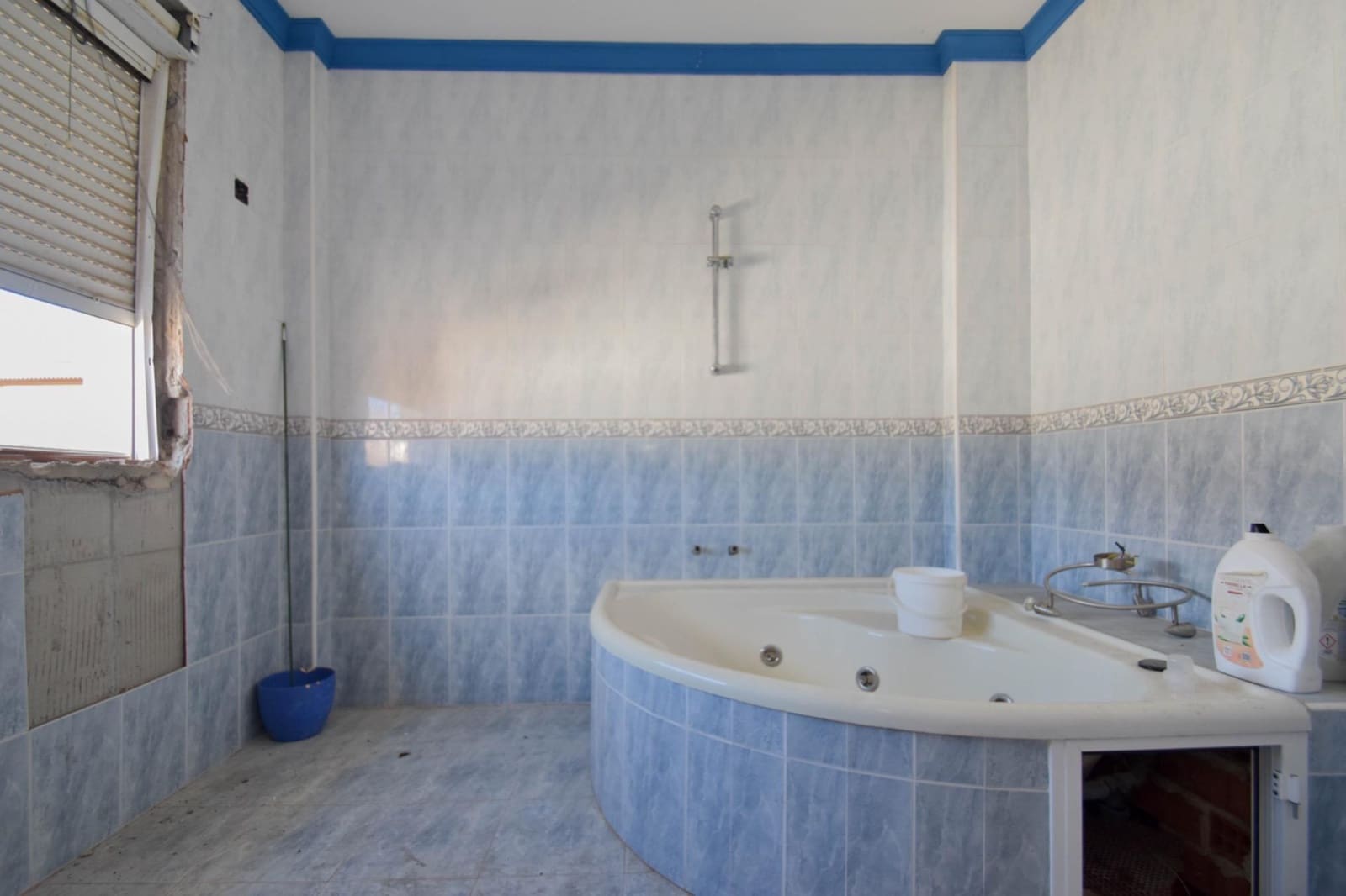 4 bedroom Villa for sale in Cijuela - € 240,000 (Ref: 9674888)