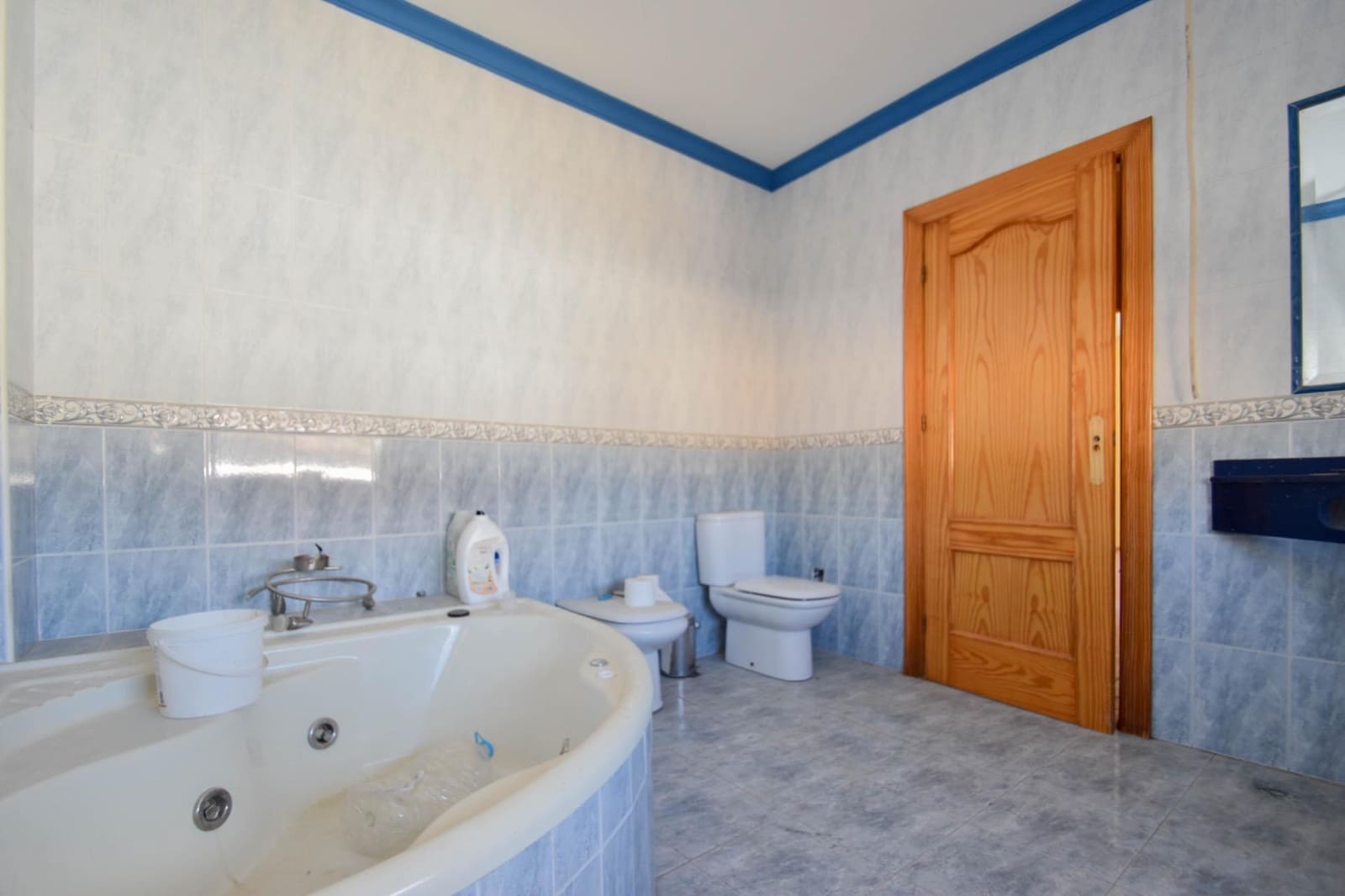 4 bedroom Villa for sale in Cijuela - € 240,000 (Ref: 9674888)