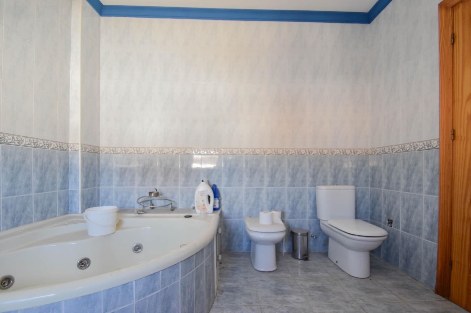 4 bedroom Villa for sale in Cijuela - € 240,000 (Ref: 9674888)