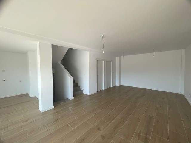 5 bedroom Villa for sale in Alhendín with pool garage - € 450,000 (Ref: 9674889)