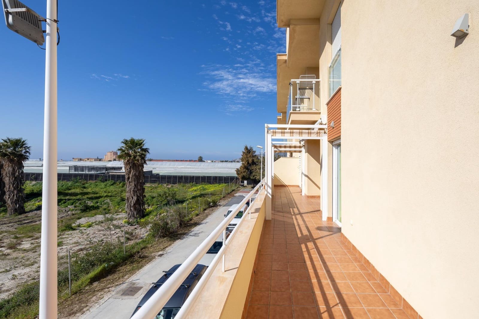 Piso de 3 habitaciones en Calahonda en venta con garaje - 198.000 € (Ref: 9674892)