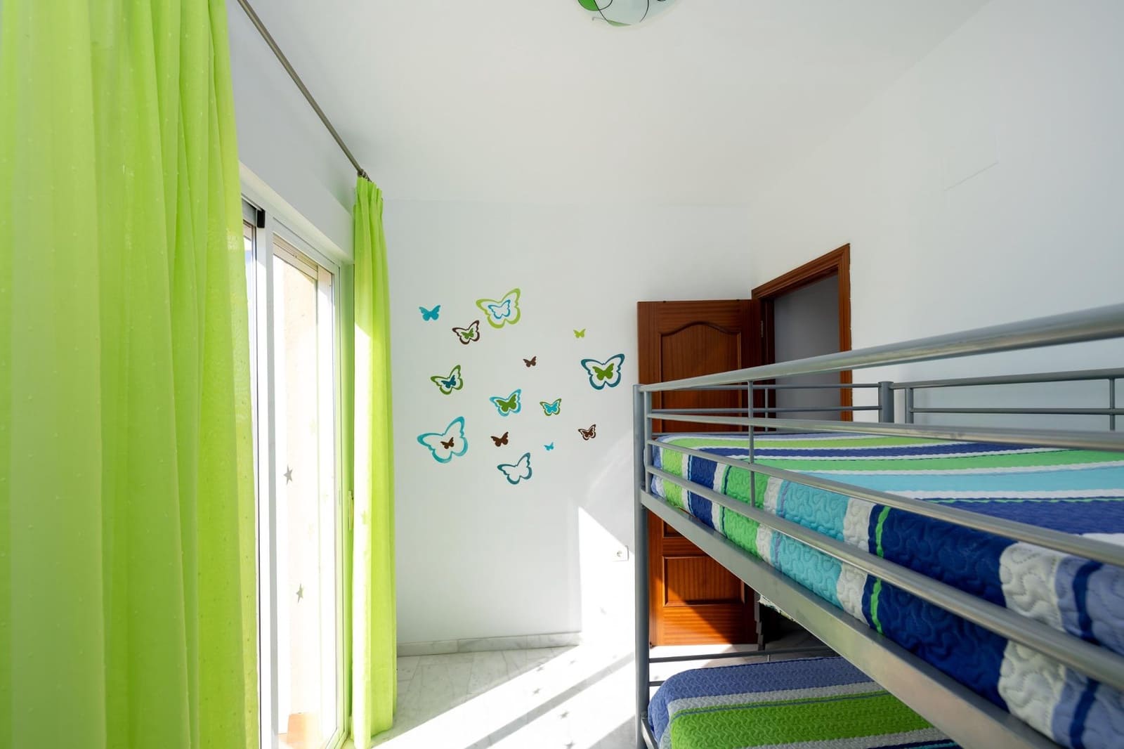 Piso de 3 habitaciones en Calahonda en venta con garaje - 198.000 € (Ref: 9674892)