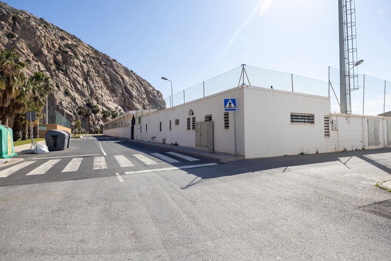 Piso de 3 habitaciones en Calahonda en venta con garaje - 198.000 € (Ref: 9674892)