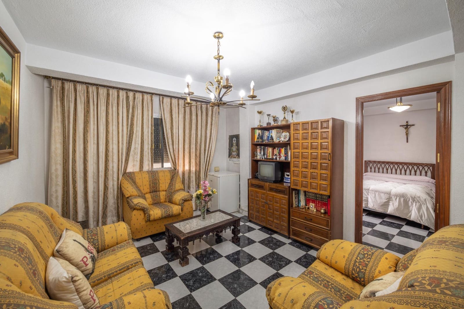 Piso de 3 habitaciones en Granada ciudad en venta - 198.000 € (Ref: 9674895)