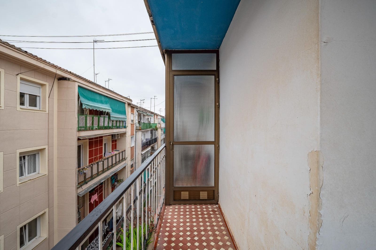 Piso de 3 habitaciones en Granada ciudad en venta - 198.000 € (Ref: 9674895)