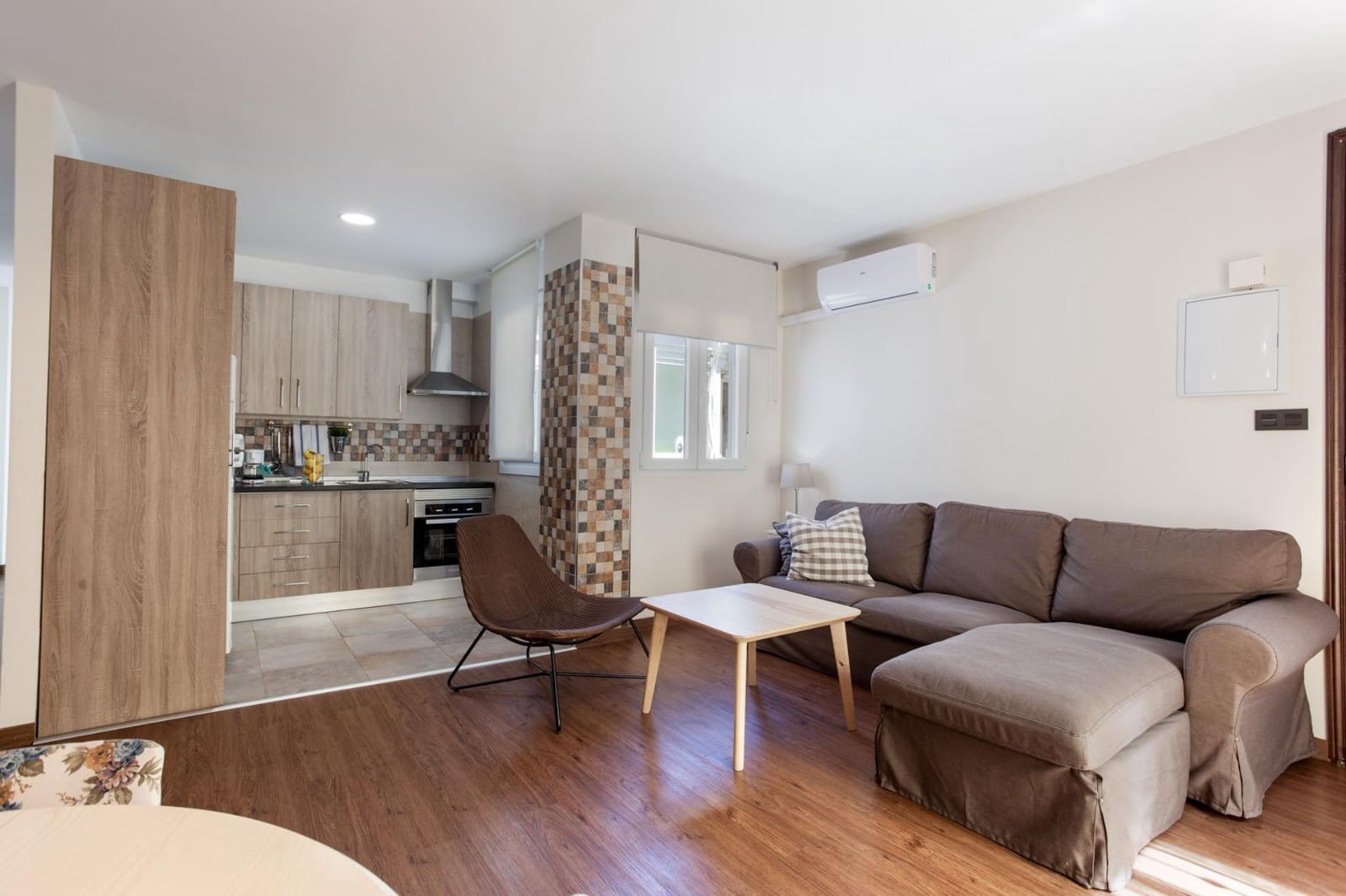 Apartamento de 14 habitaciones en Granada ciudad en venta - 1.175.000 € (Ref: 9674896)