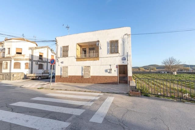 3 bedroom Villa for sale in Huétor Tájar with garage - € 170,000 (Ref: 9674897)