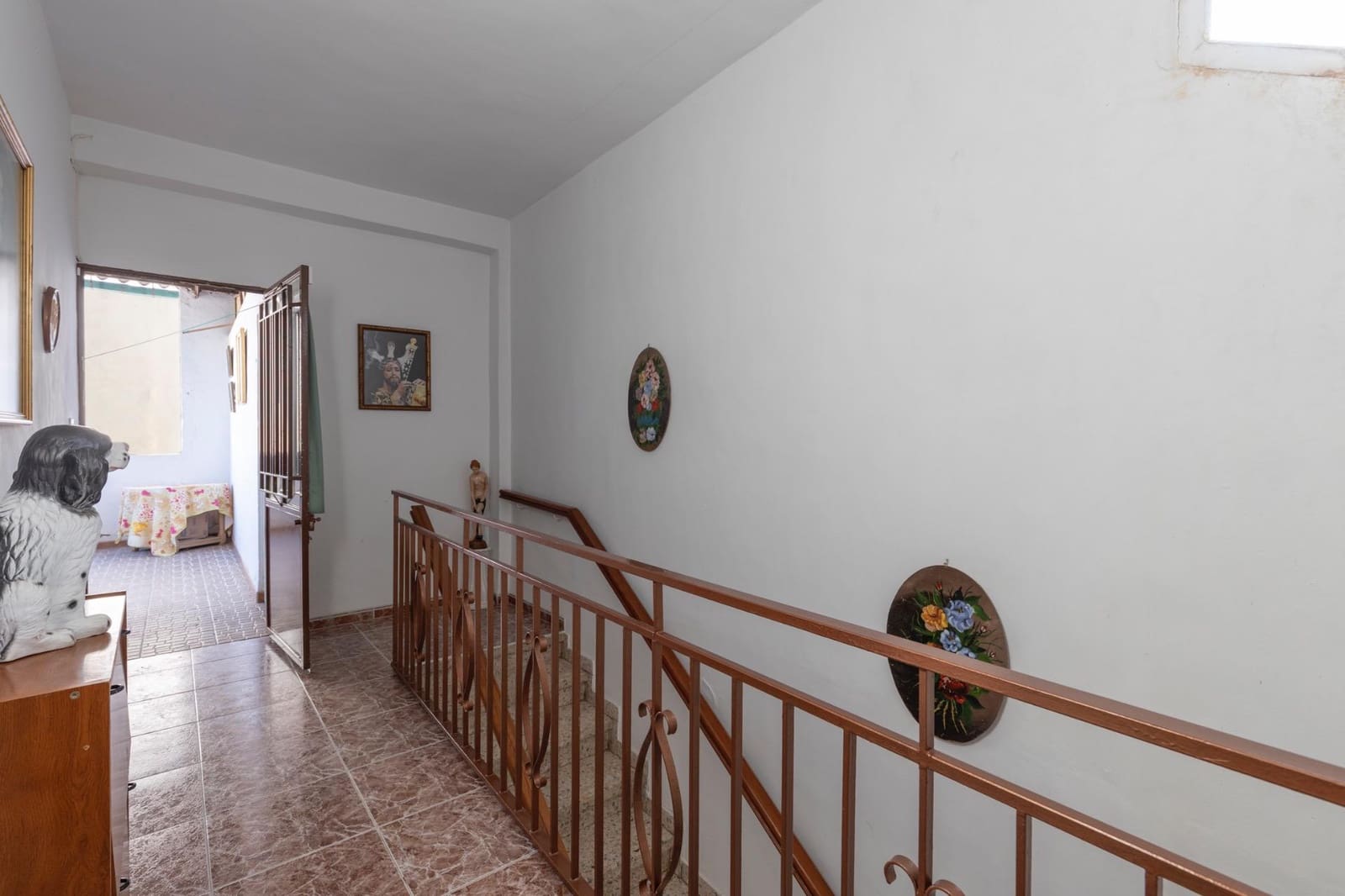 3 bedroom Villa for sale in Huetor Tajar with garage - € 170,000 (Ref: 9674897)