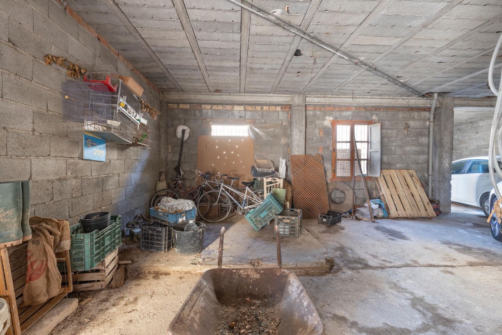 3 bedroom Villa for sale in Huetor Tajar with garage - € 170,000 (Ref: 9674897)