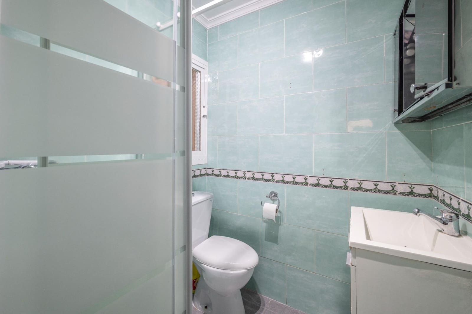 Casa de 5 habitaciones en Atarfe en venta - 140.000 € (Ref: 9674898)