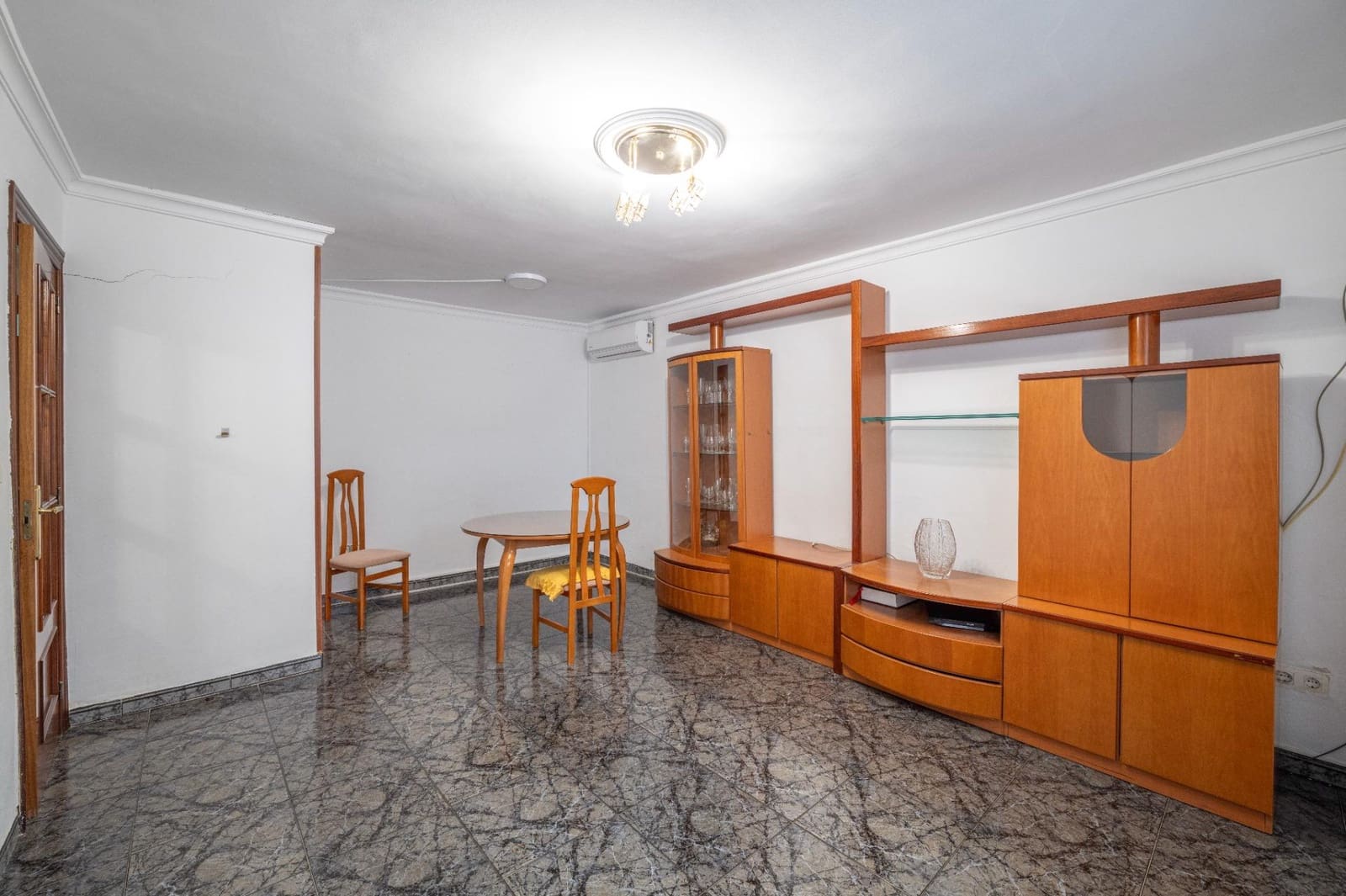 Casa de 5 habitaciones en Atarfe en venta - 140.000 € (Ref: 9674898)