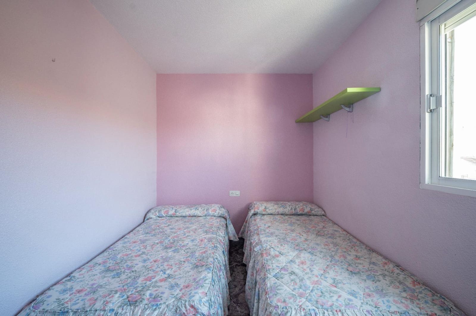 Casa de 5 habitaciones en Atarfe en venta - 140.000 € (Ref: 9674898)