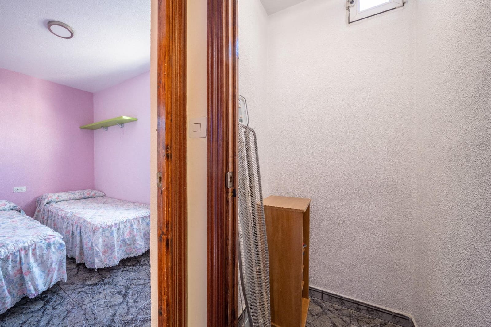 Casa de 5 habitaciones en Atarfe en venta - 140.000 € (Ref: 9674898)